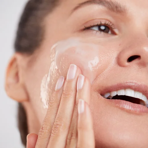 Dynamic Resurfacing Facial Wash Immagine 2