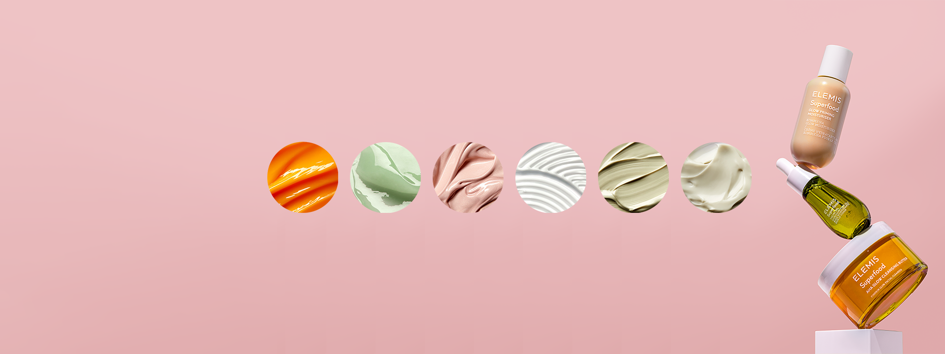 La collezione Superfood a base vegetale contiene ingredienti che aiutano a fornire idratazione e nutrienti essenziali alla pelle.